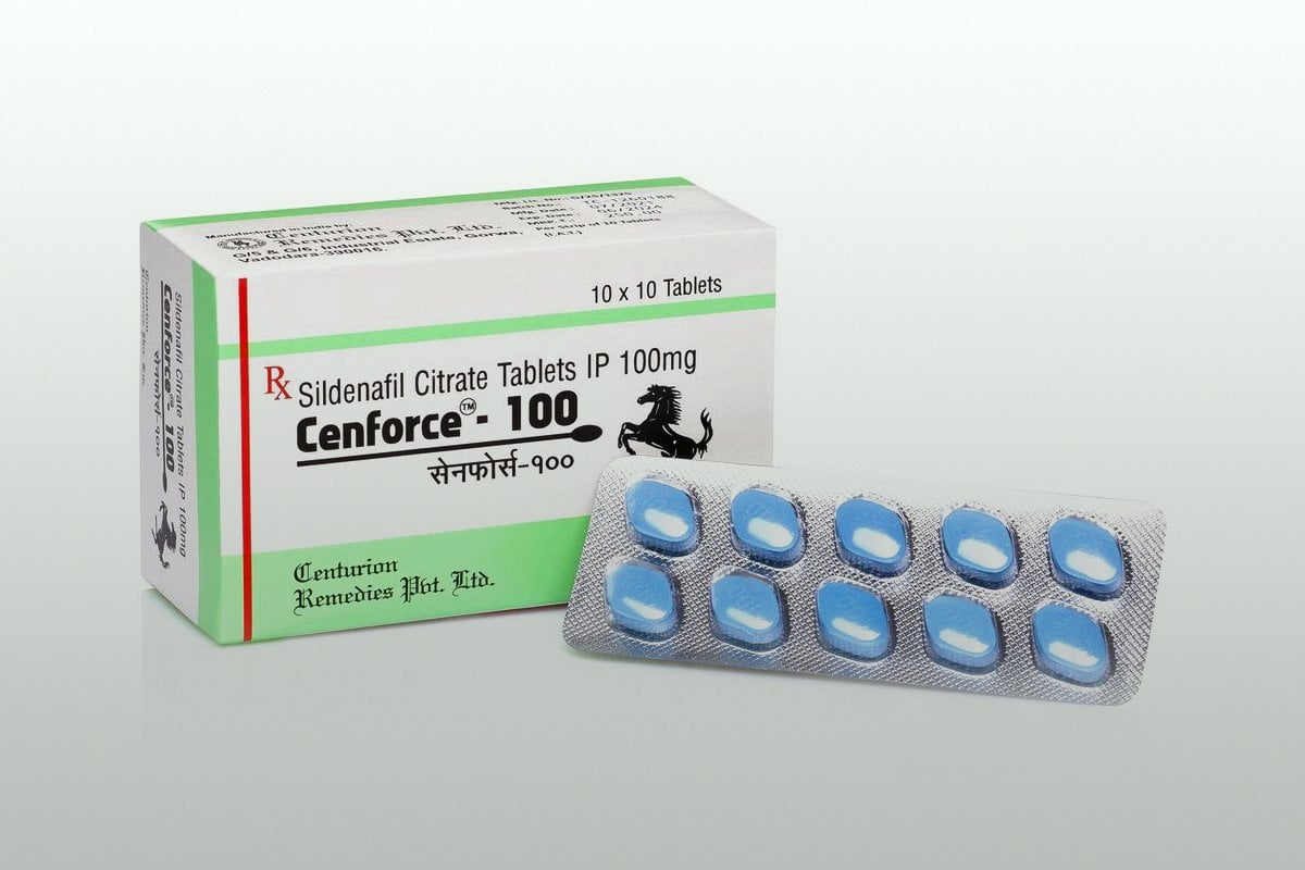 A package and a blister showing blue Cenforce pills containing 100 mg of sildenafil